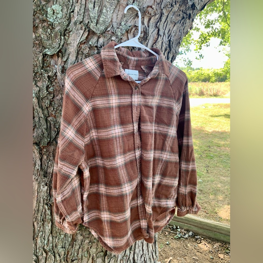 American Eagle brown flannel